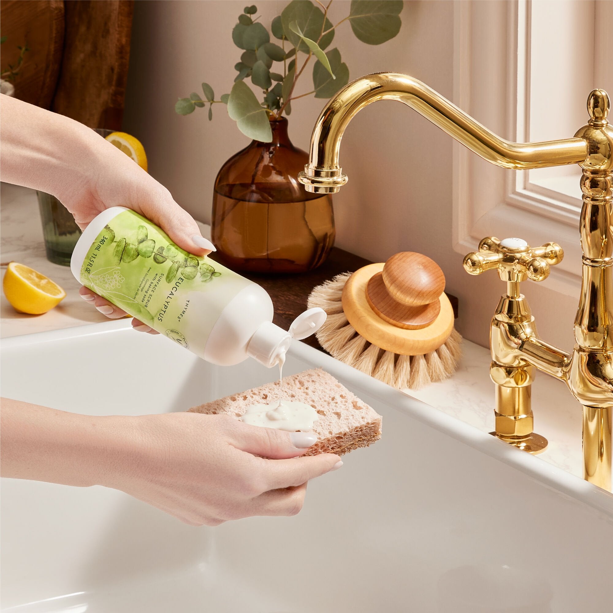 Eucalyptus Surface Scrub - Thymes