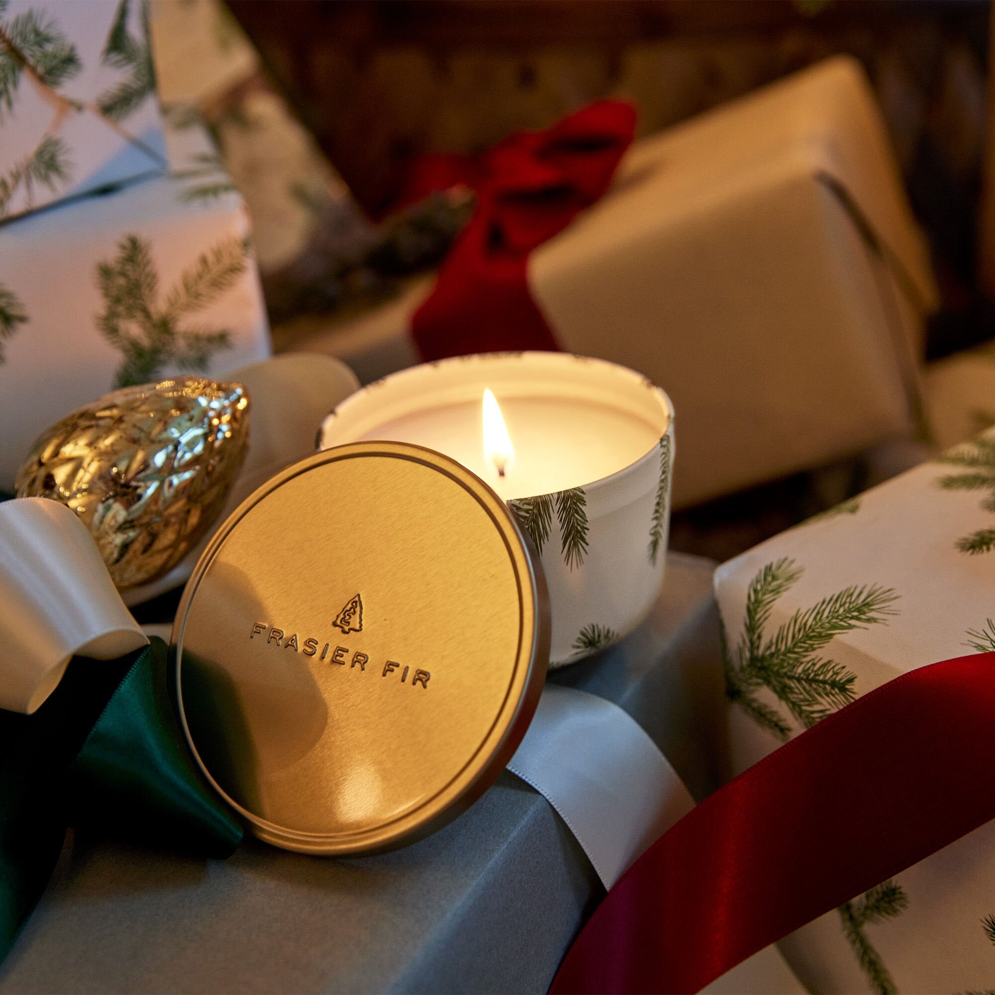 Frasier Fir? Candle Tin with Gold Lid - Thymes