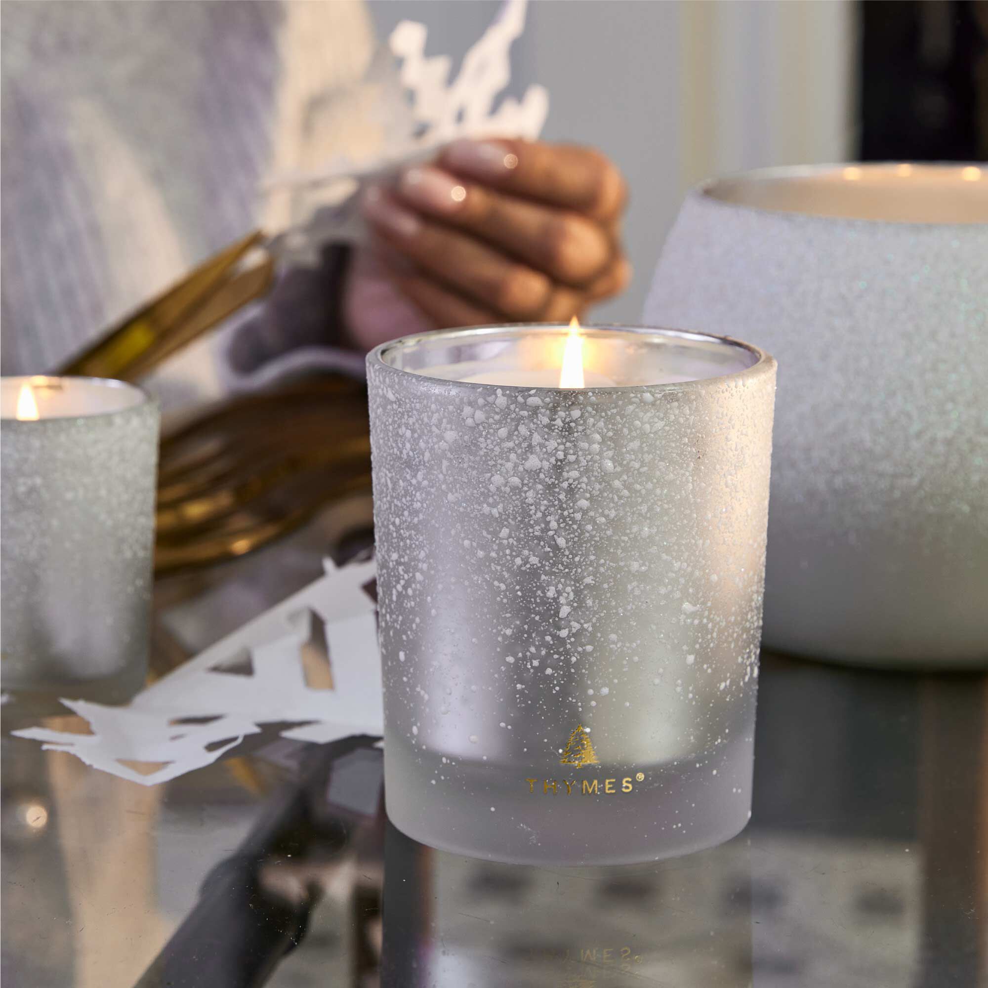 Frasier Fir? Flocked 6.5 oz Poured Candle - Thymes