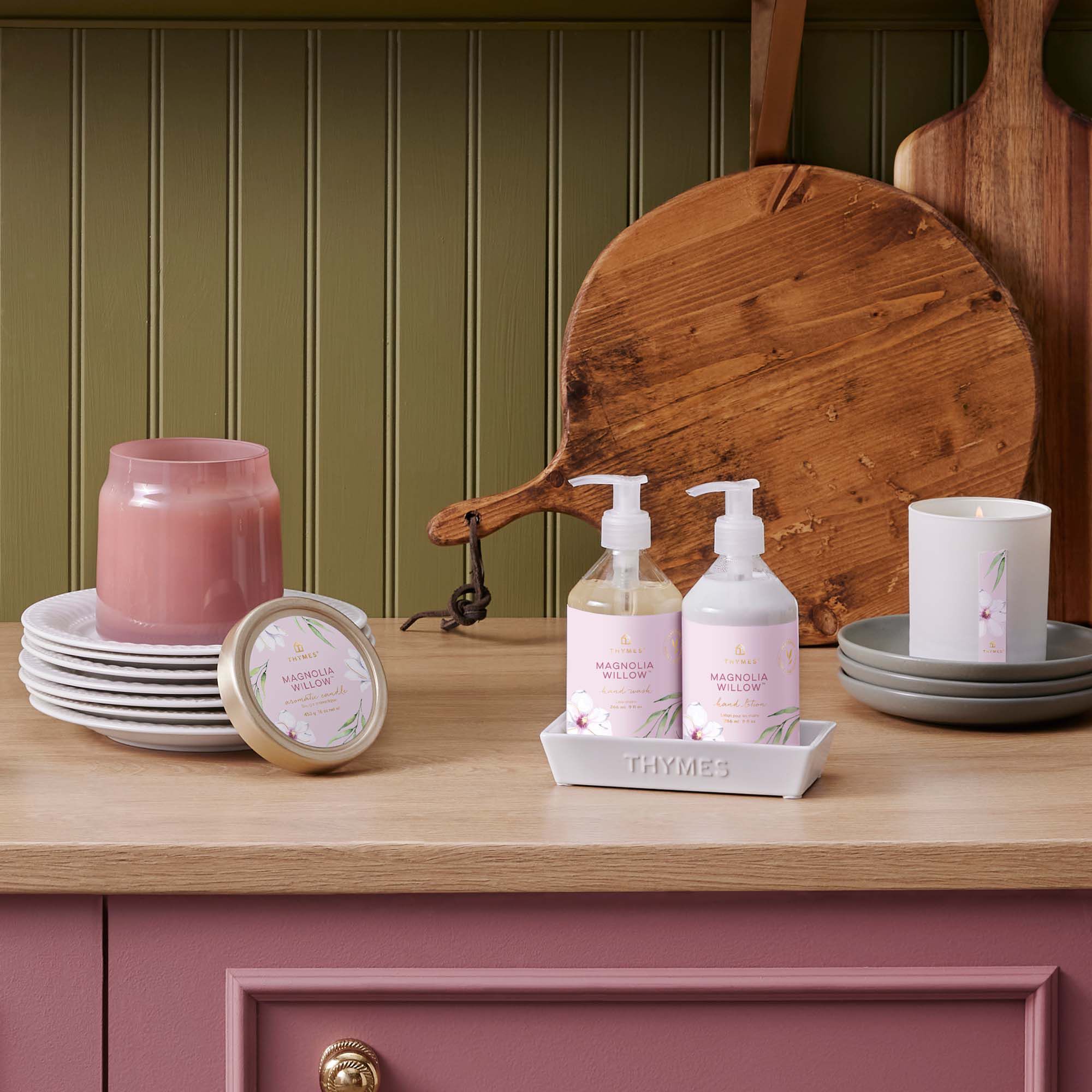 Magnolia Willow Statement Poured Candle - Thymes