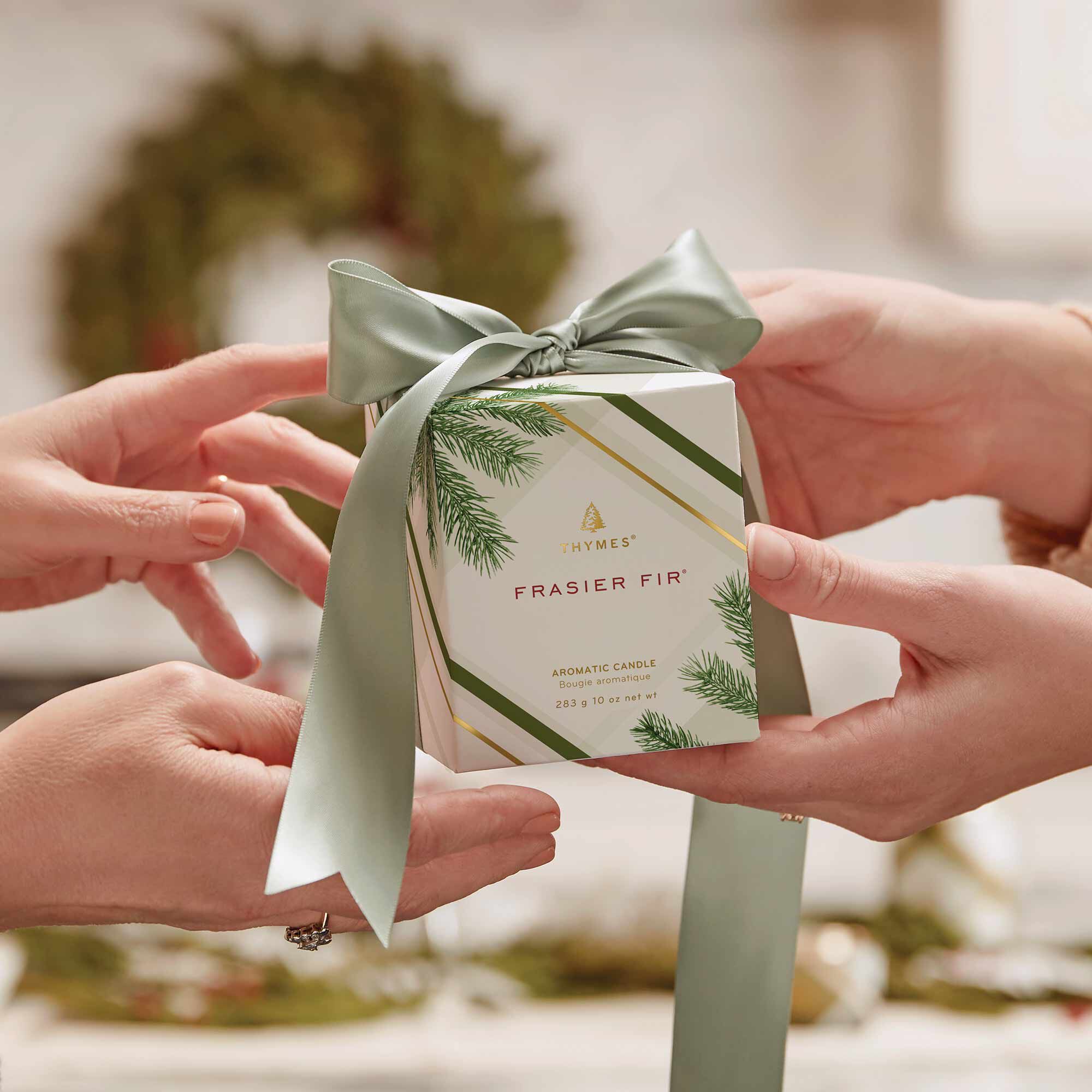 Frasier Fir? Frosted Plaid Votive Candle - Thymes