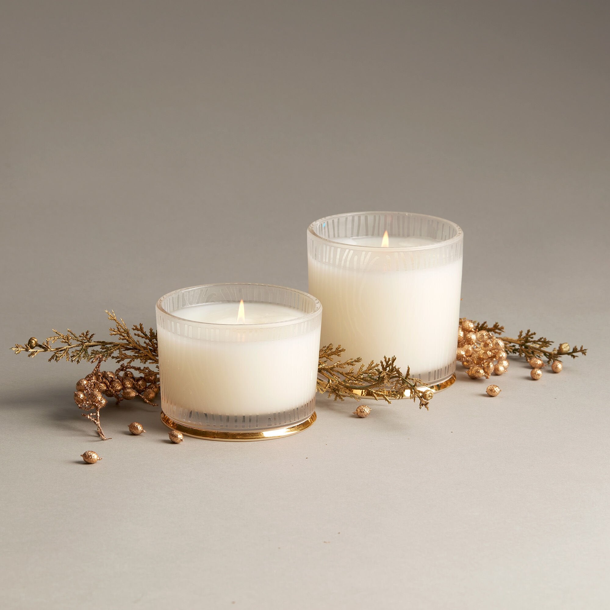 Frasier Fir® Gilded Frosted Wood Grain Candle - Thymes