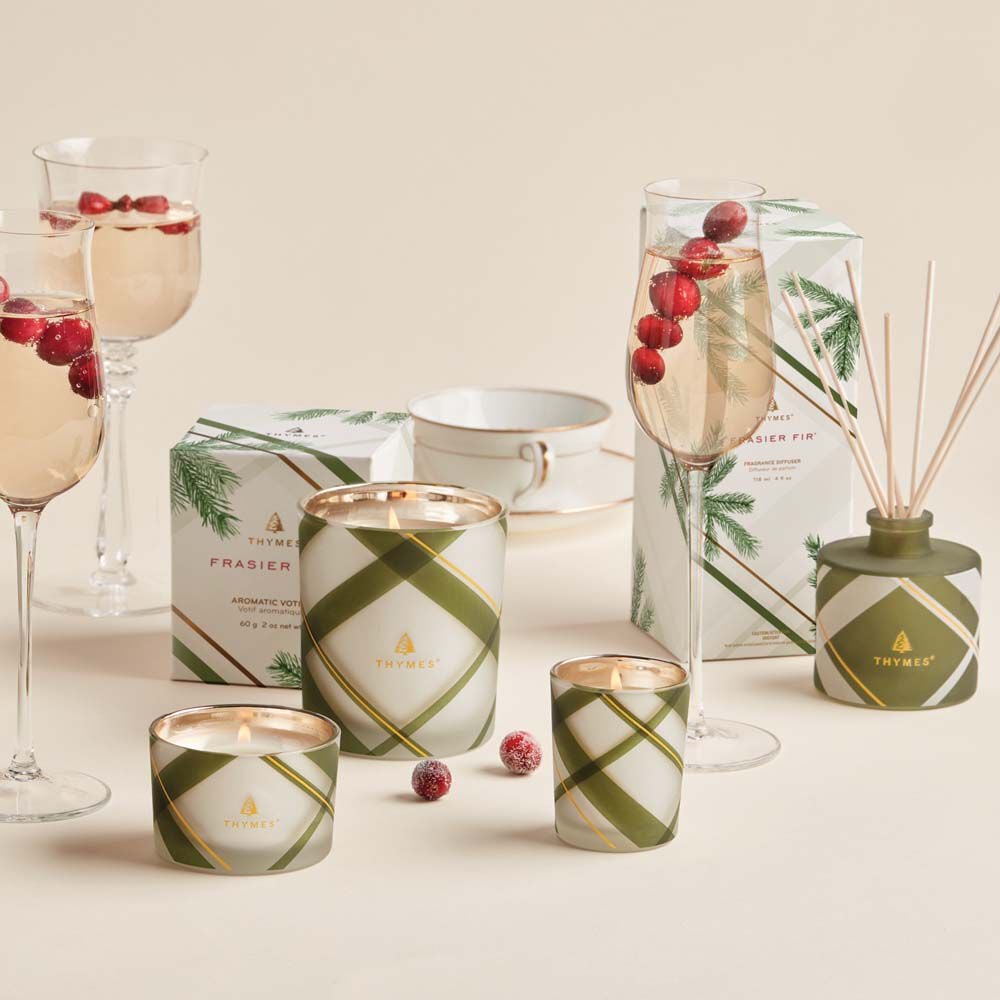 Frasier Fir? Frosted Plaid Medium Candle - Thymes
