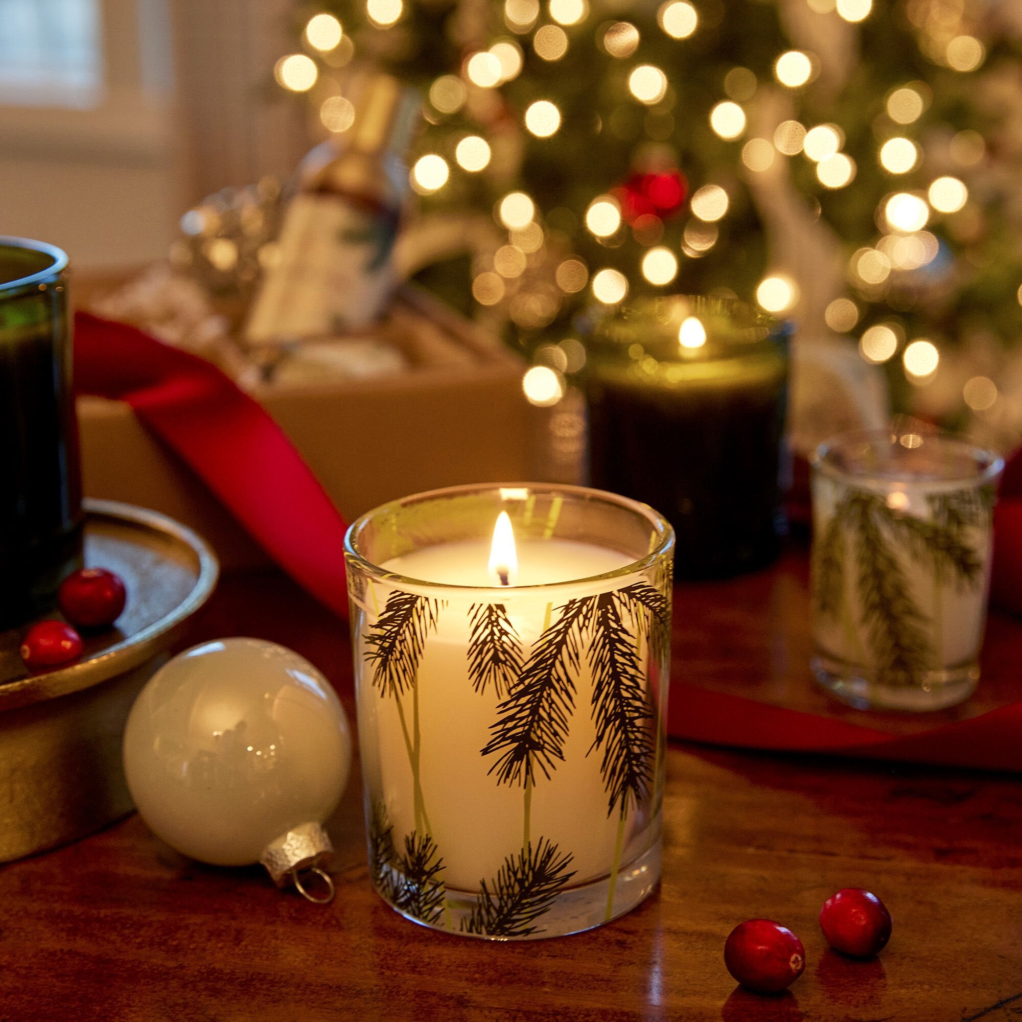 Frasier Fir? Pine Needle Candle - Thymes