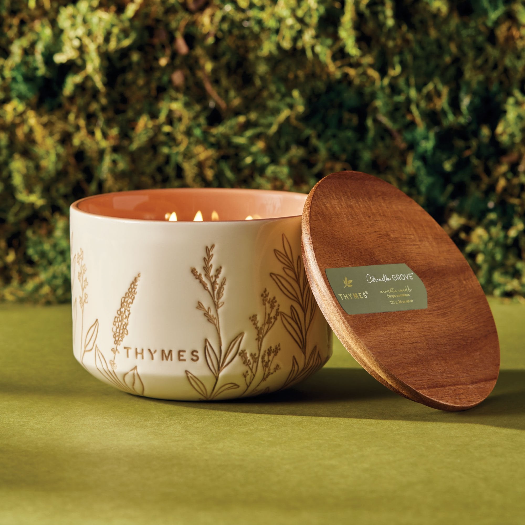 Outdoor Oasis Citronella Grove Large Candle - Thymes