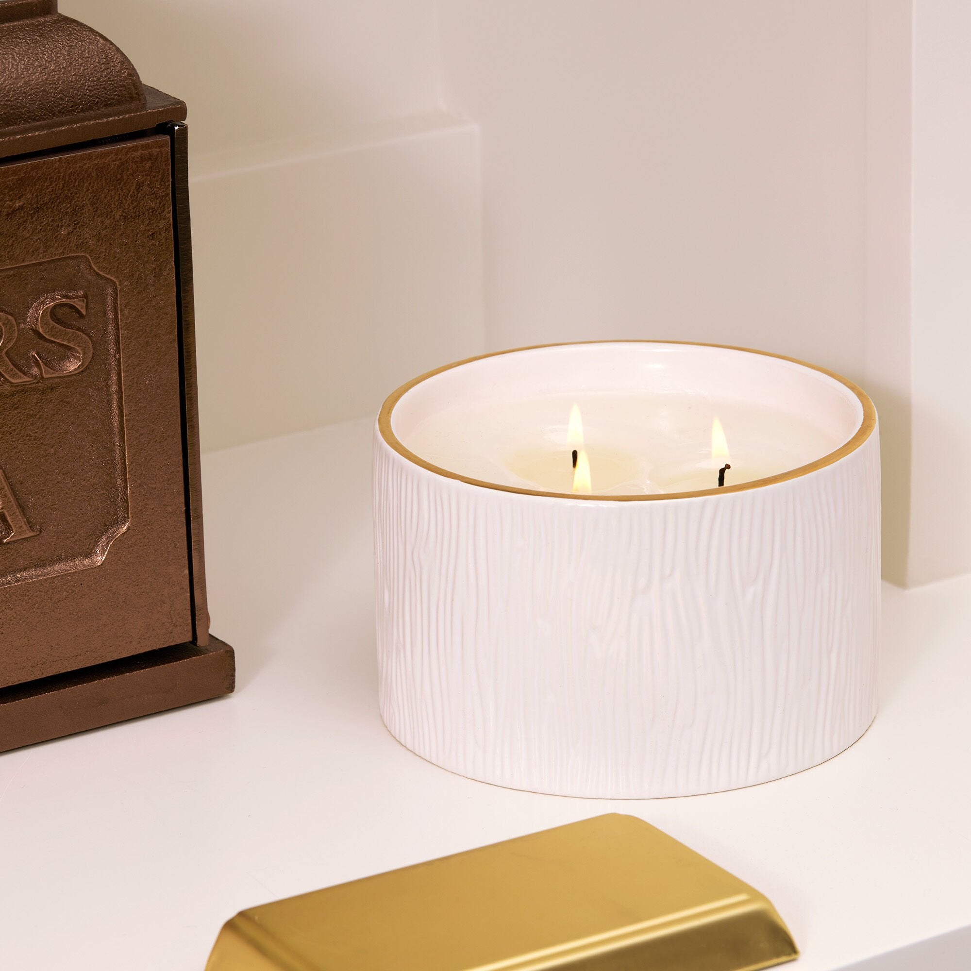 Frasier Fir? Ceramic 3-Wick Candle - Thymes