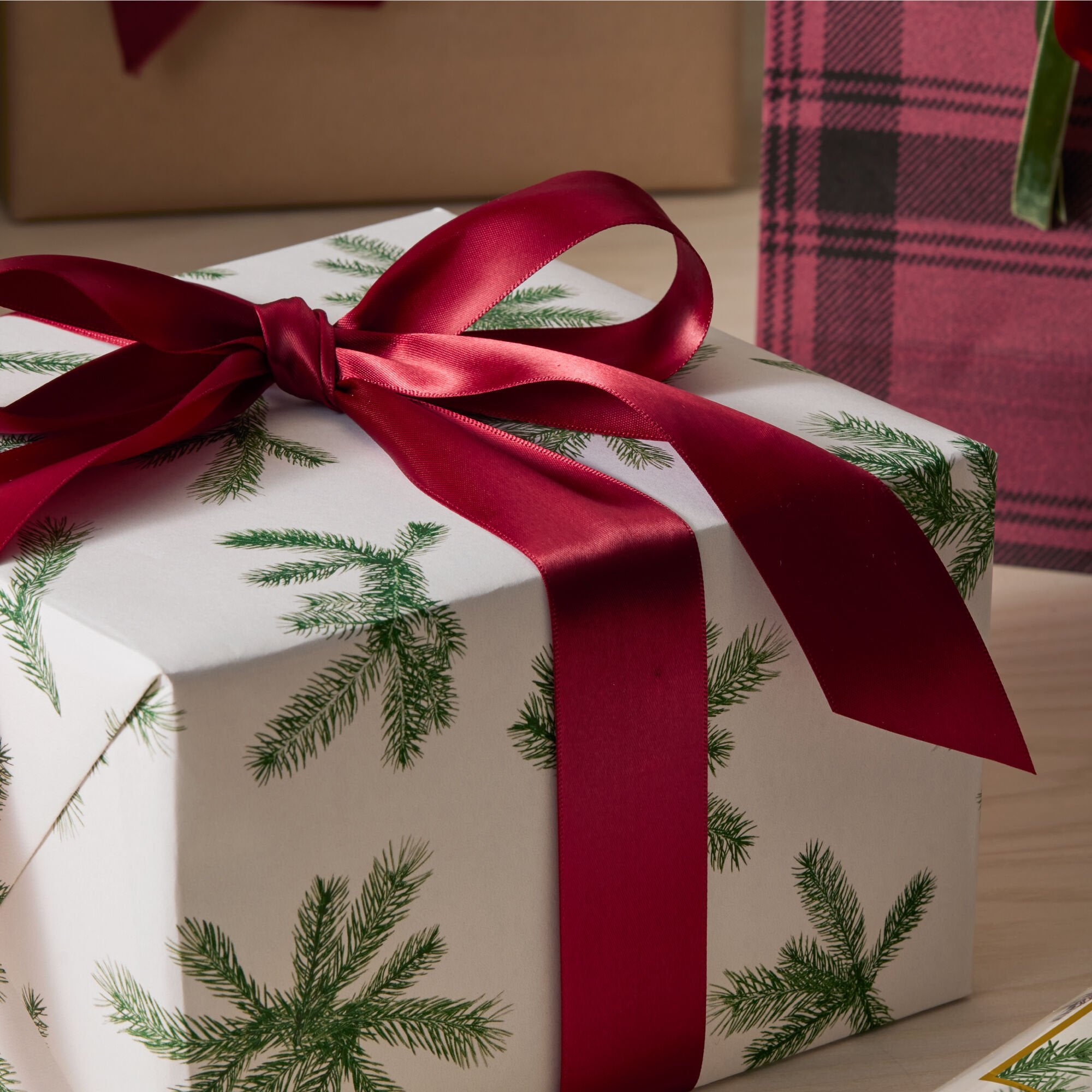 Frasier Fir® Fragranced Wrapping Paper. 2 pack - Thymes