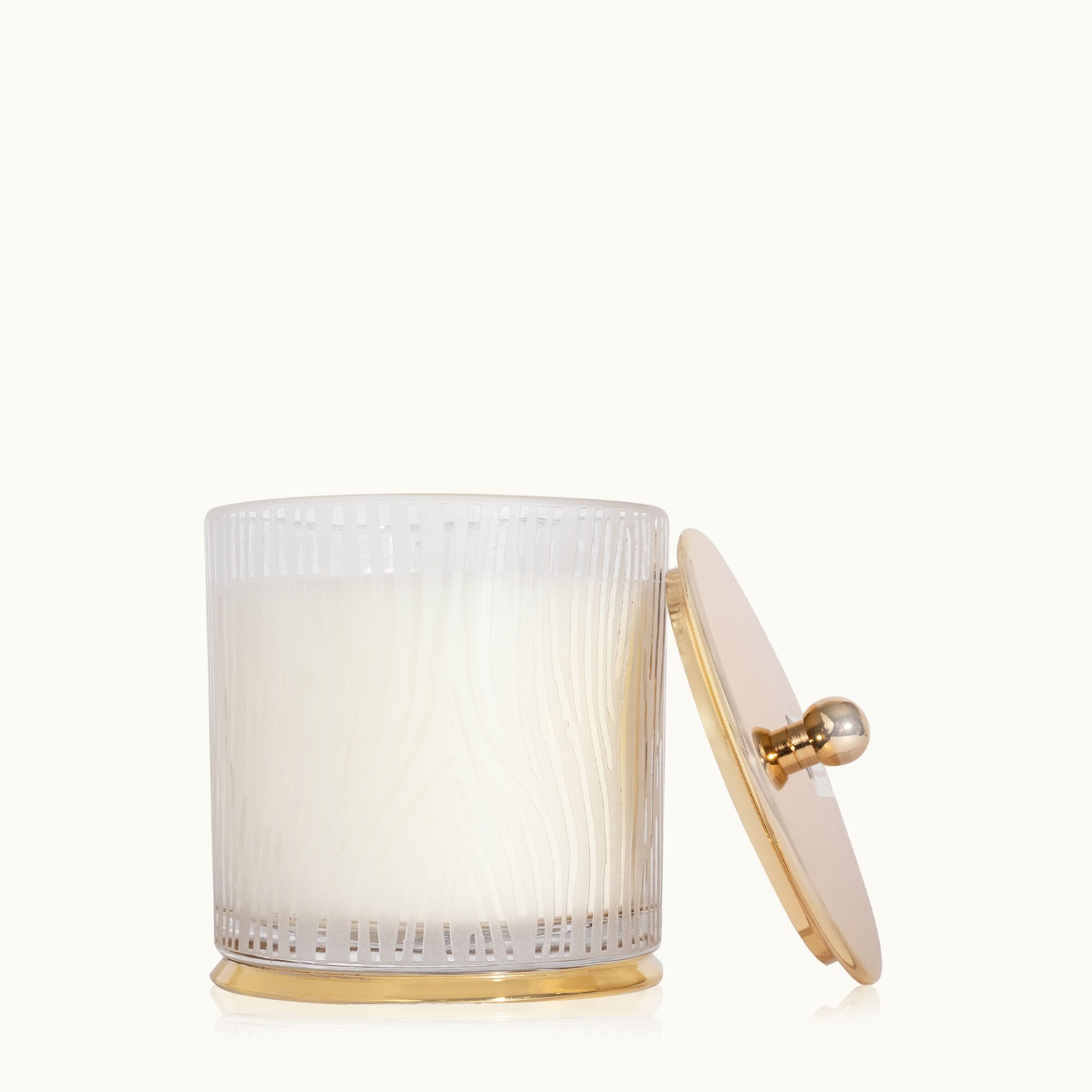 Frasier Fir? Large Frosted Wood Grain Candle - Thymes